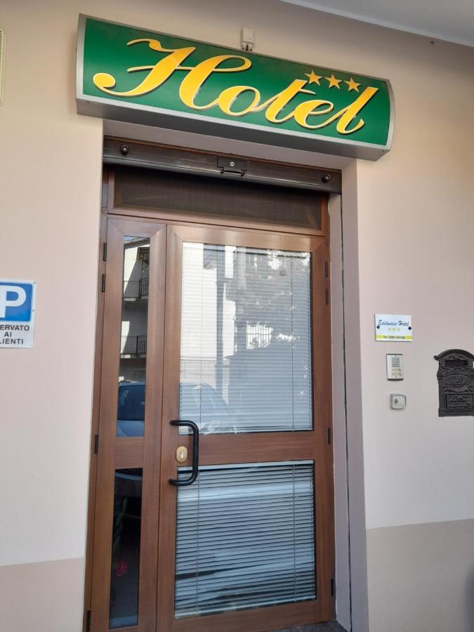 Hotel Edelweiss Laino Borgo Экстерьер фото