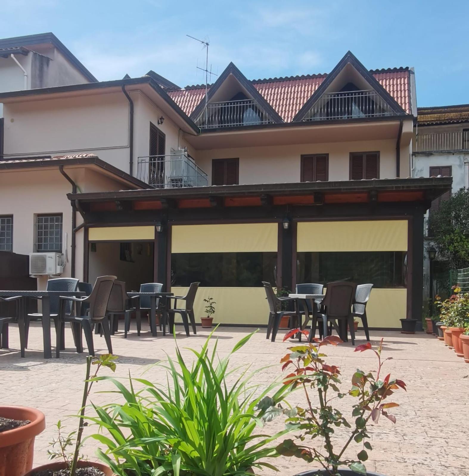 Hotel Edelweiss Laino Borgo Экстерьер фото