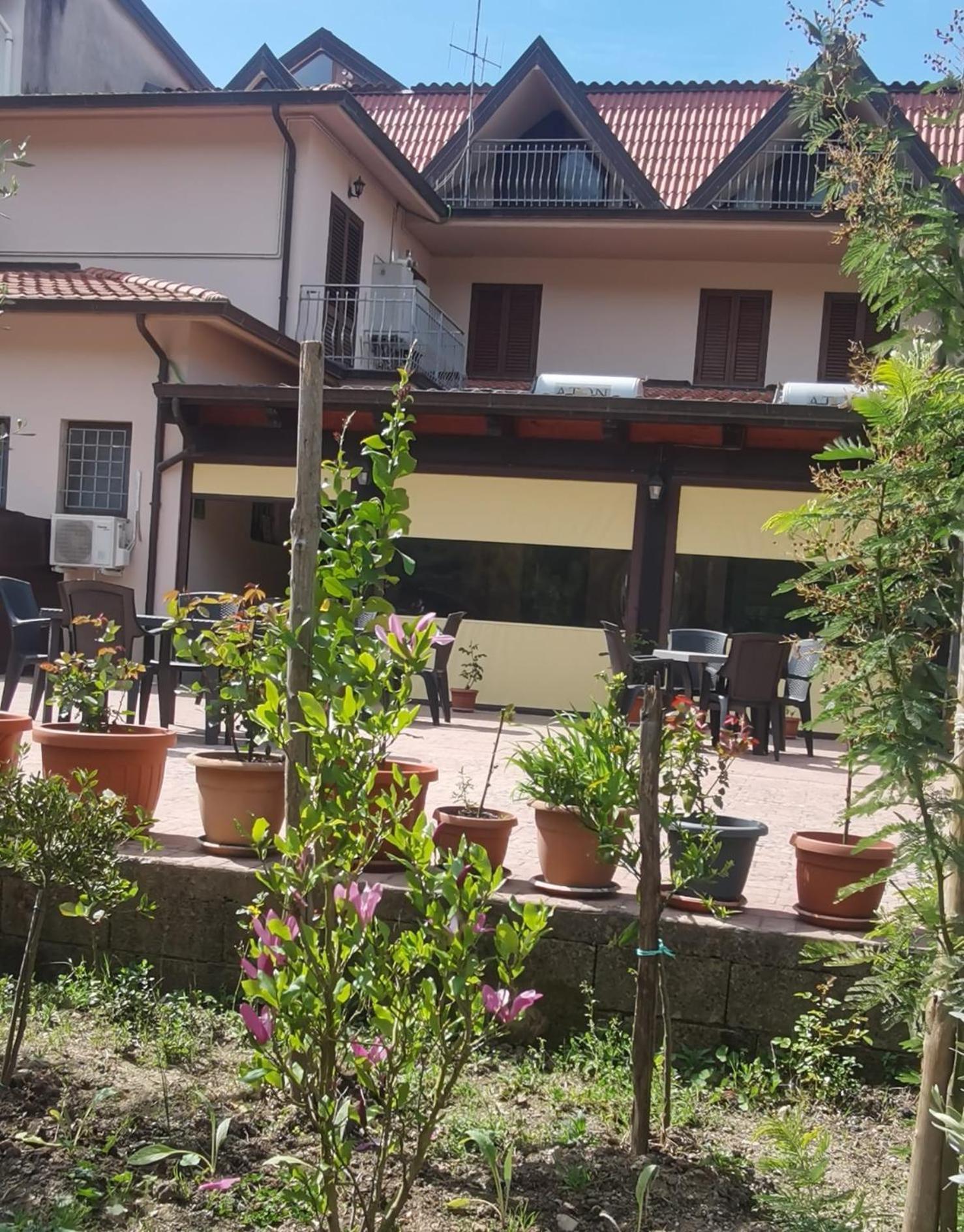 Hotel Edelweiss Laino Borgo Экстерьер фото