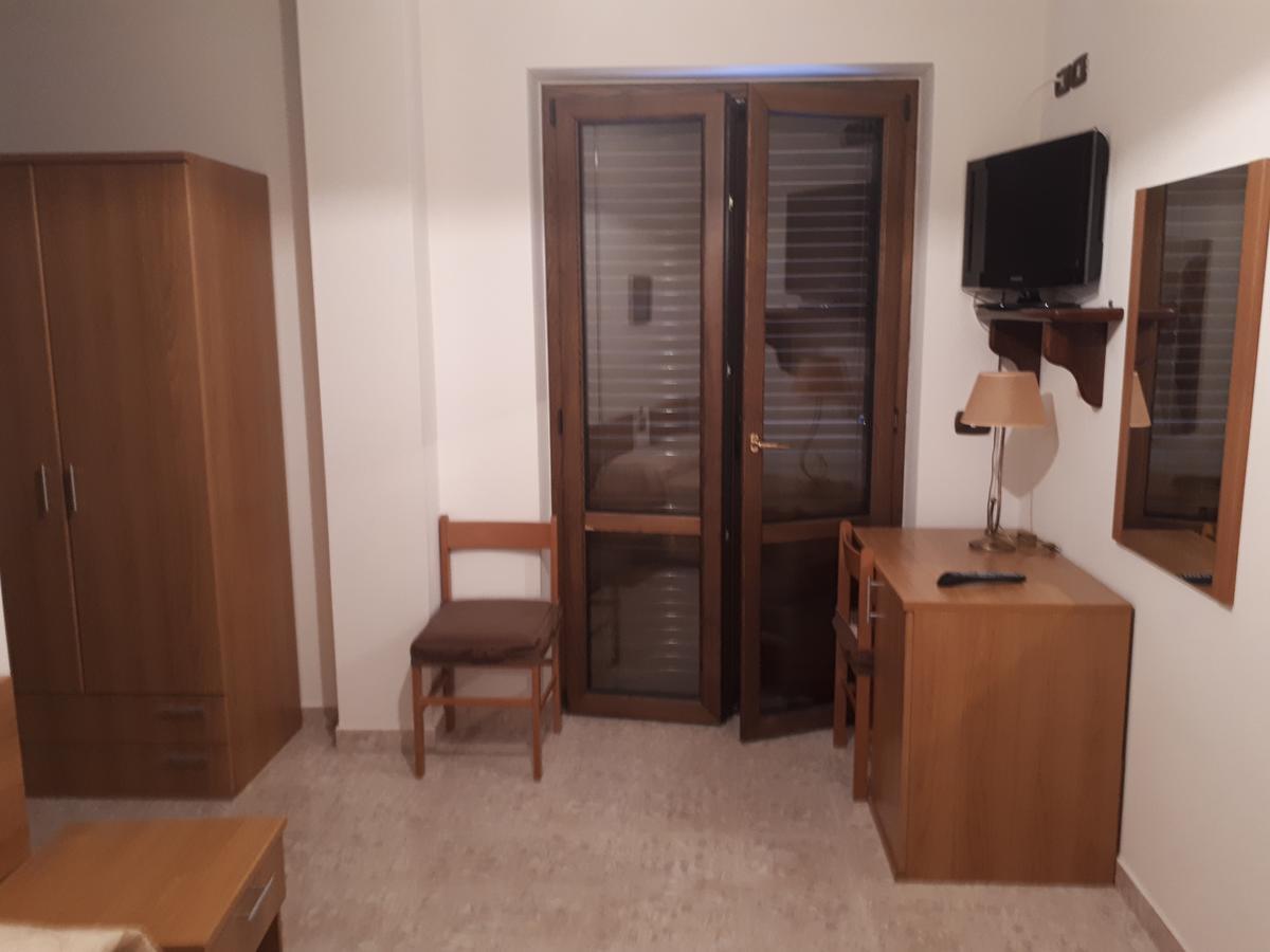 Hotel Edelweiss Laino Borgo Экстерьер фото
